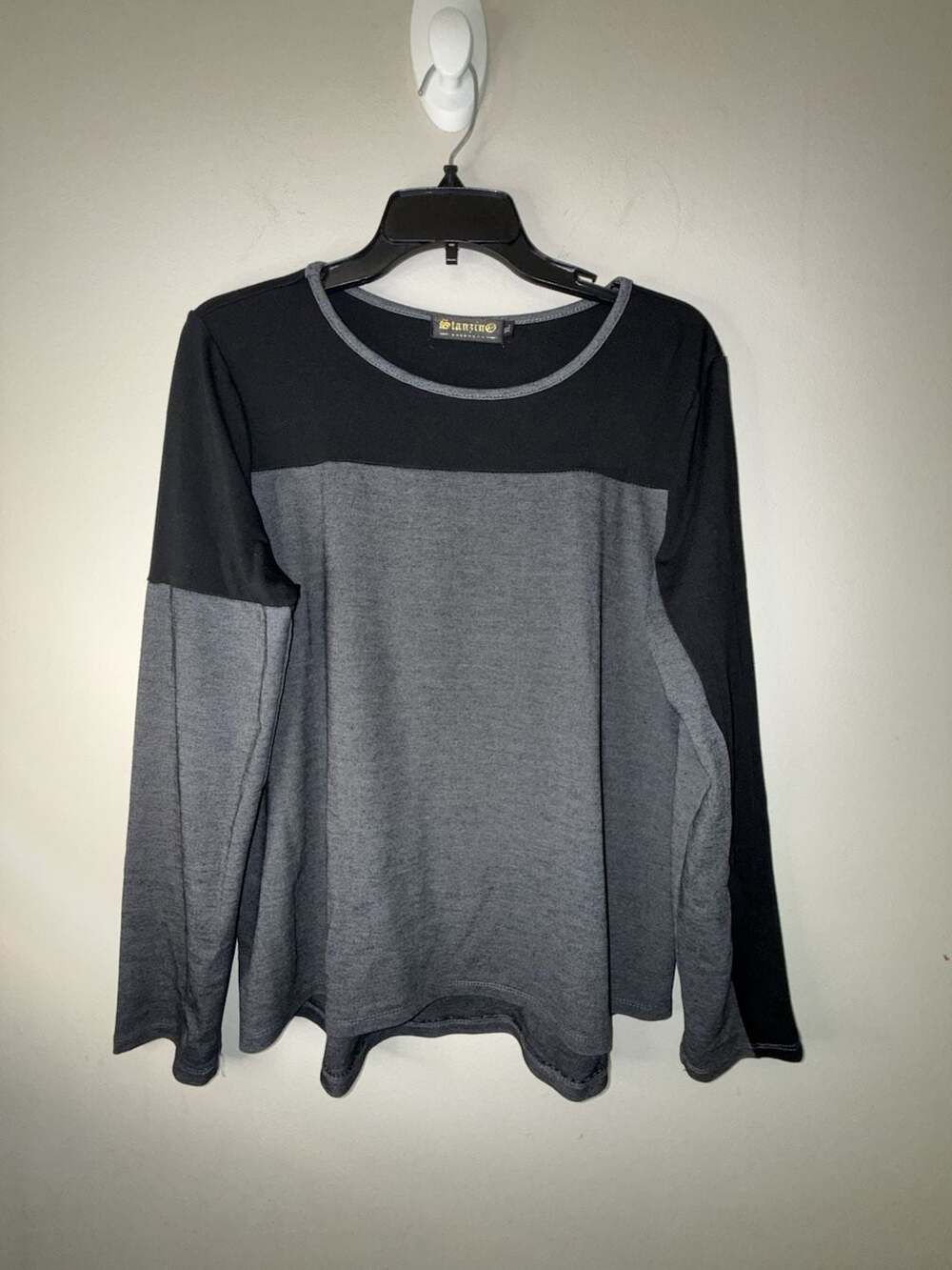 Stanzino Colorblock Long Sleeve Crew Neck Top